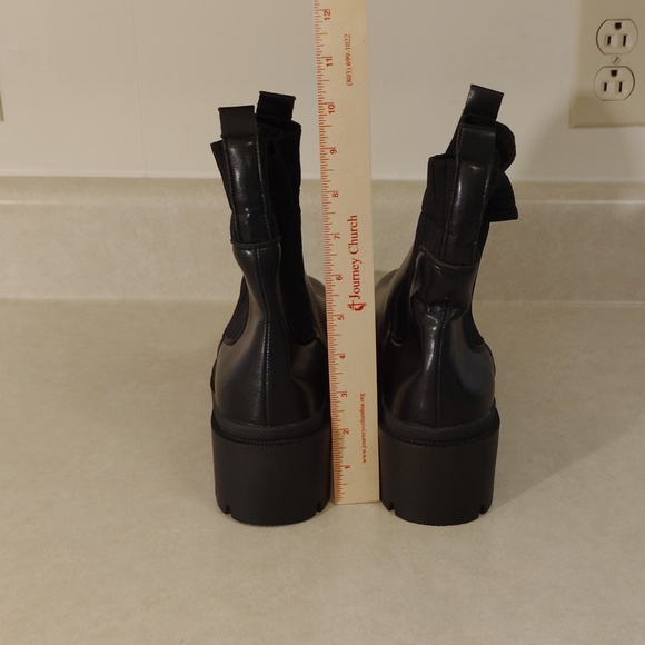 NWOT**Black Ankle Boots - Picture 5 of 9